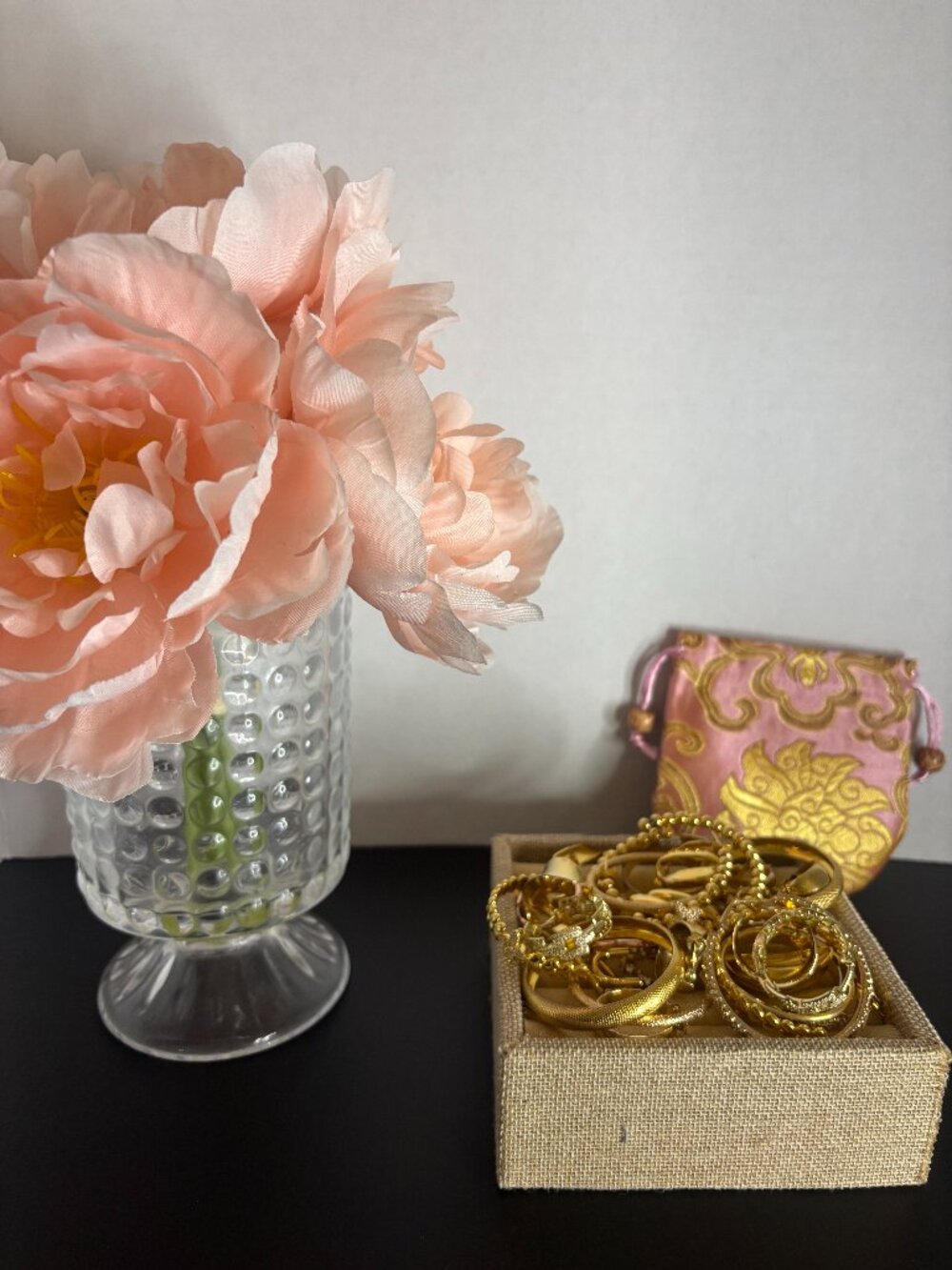 Gold Earrings Lot